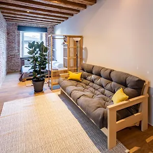 onlviv-apartments-rynok-square-18-two.hotelslviv.net/